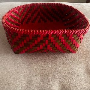 Vintage Hand Made Coiled Woven Basket.
